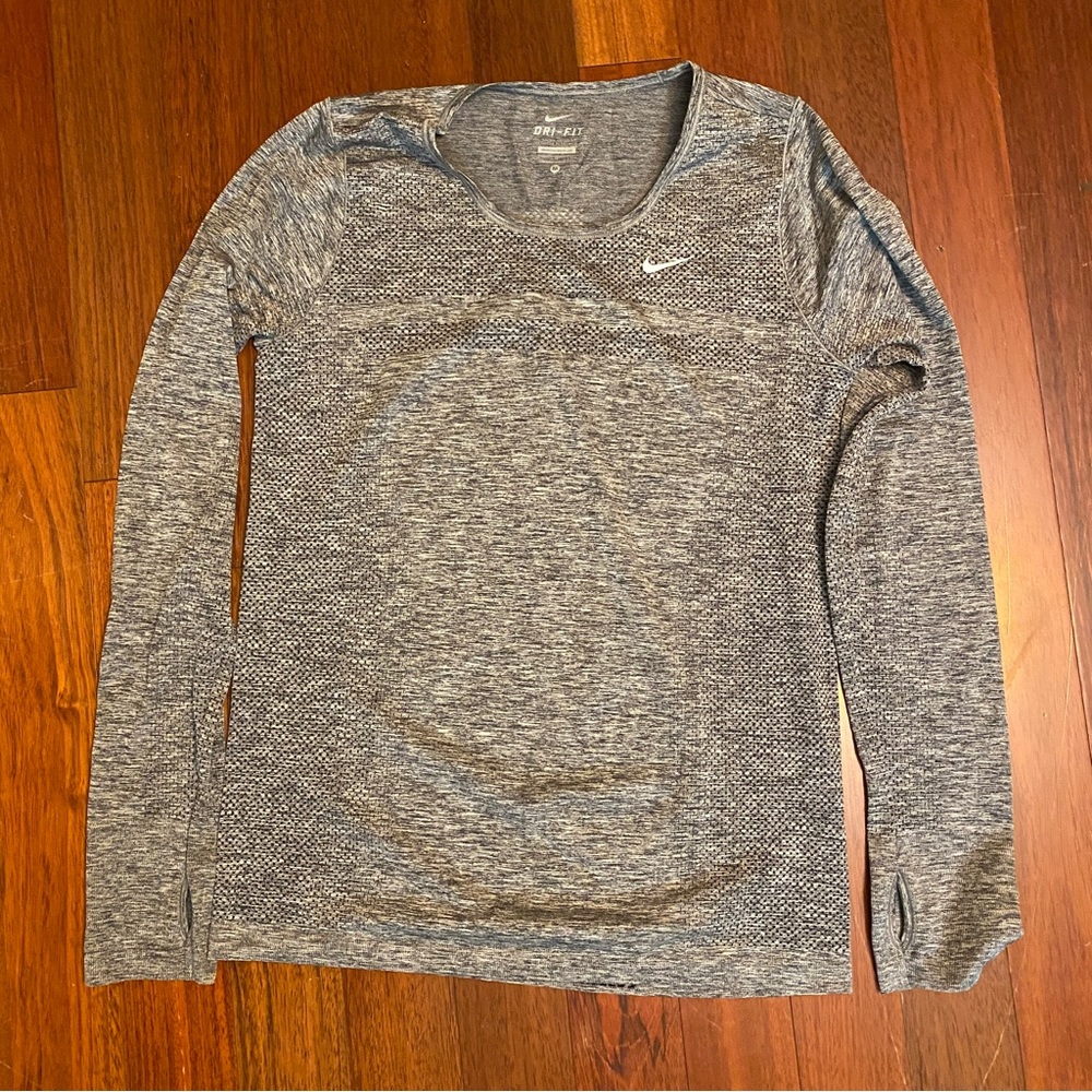 NIKE Women’s long sleeve dri-fit shirt